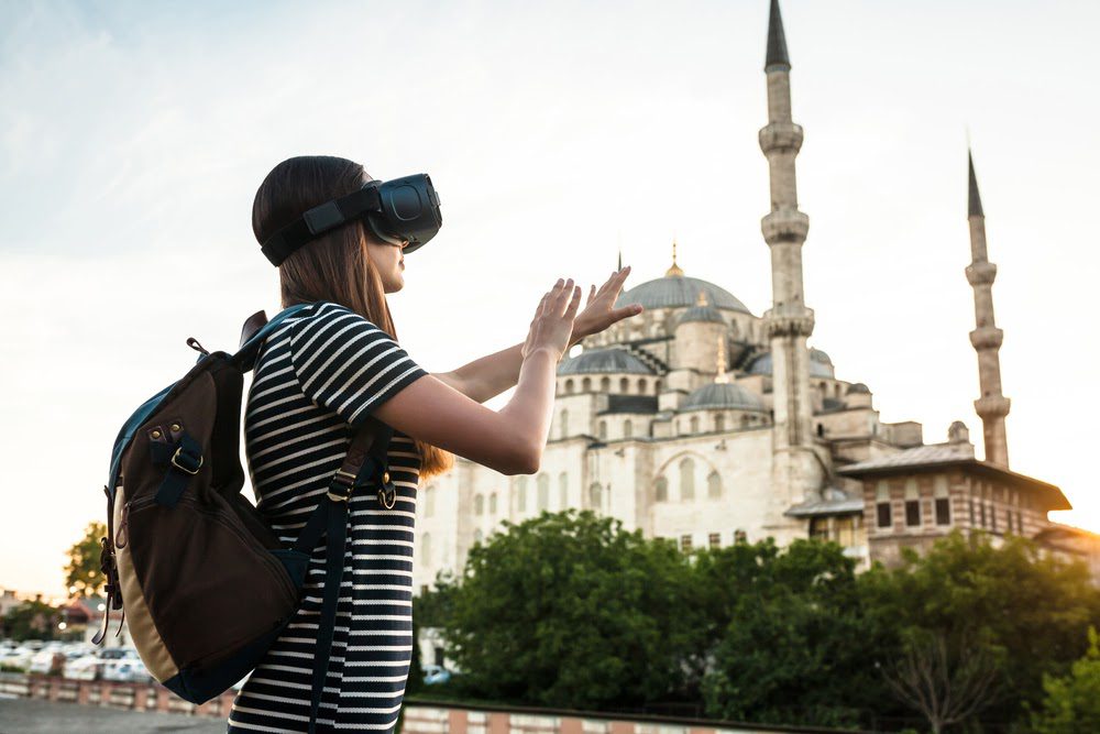 نقش واقعیت افزوده و واقعیت مجازی در تحول دیجیتال در صنعت گردشگری